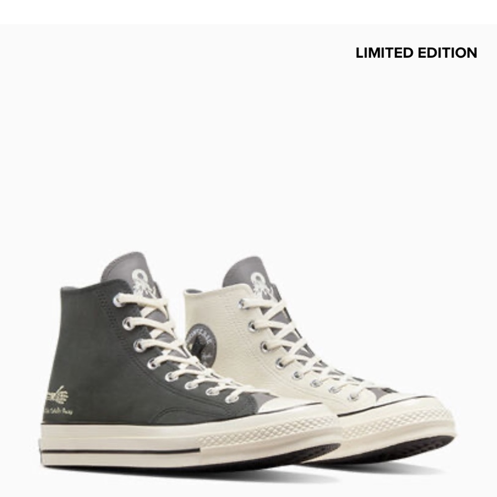 Converses x Dungeons & Dragons LEATHER BRAND NEW IN BOX size 6.5 WM